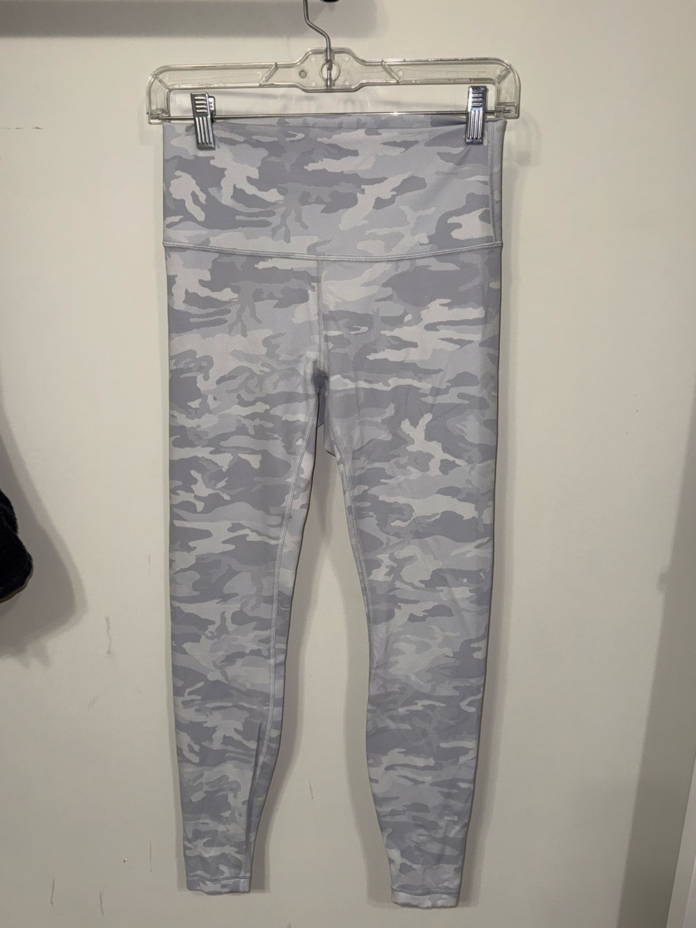 Lululemon 28 length Leggings camo